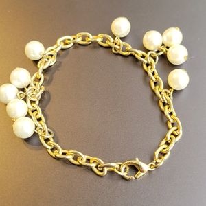 Pearl bracelet